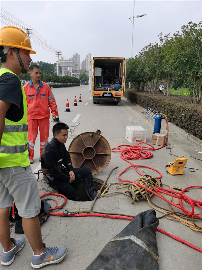 大朗镇翻衬法管道修复技术主要工序